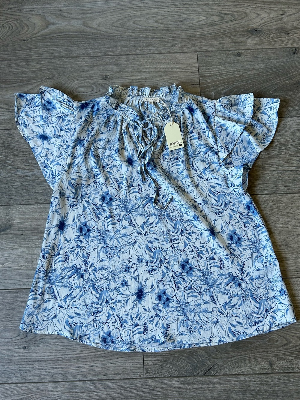 JODIFL White / Blue Floral Print Flutter Sleeve Popover Top Size Small New